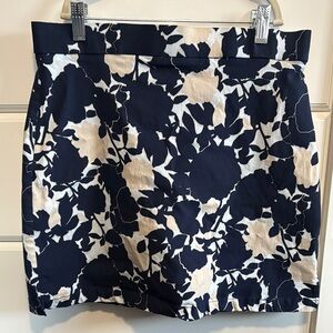 Rafaella Floral Navy and Cream Women's Tennis Golf Skort size S